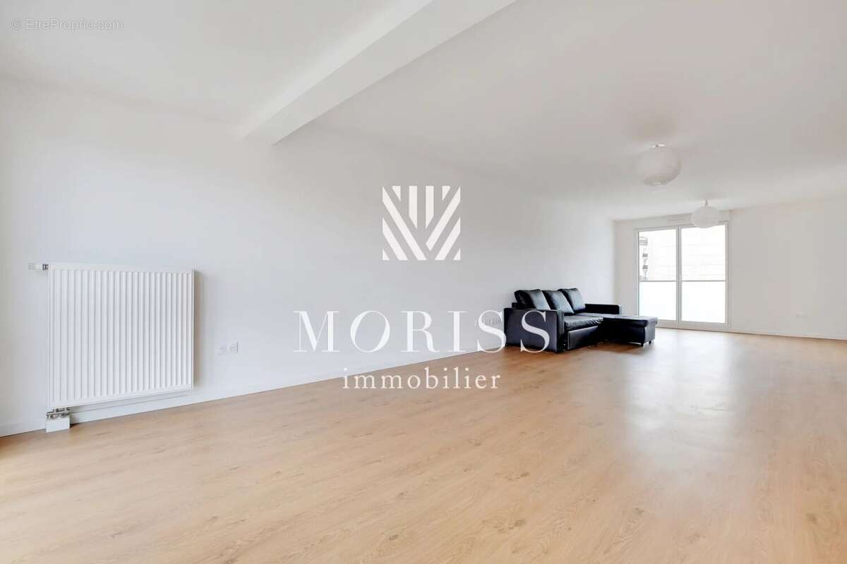 Appartement à LES LILAS