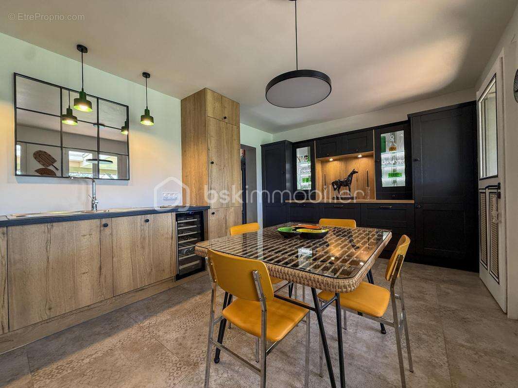 Maison à PONT-L'EVEQUE