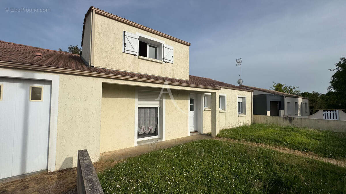 Maison à AUBIGNY