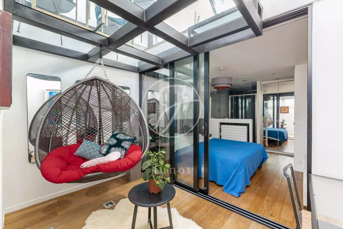 Appartement à PARIS-17E