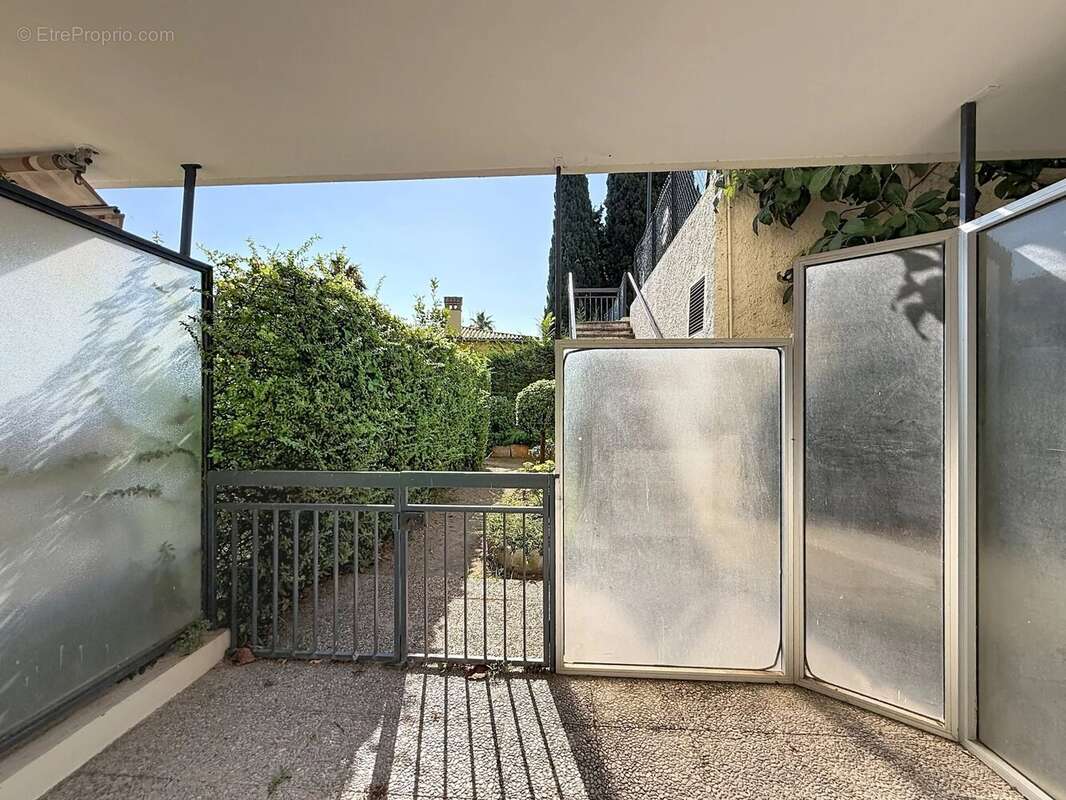 Nice Ouest Fabron/F1 37 m²/calme/proche commodités ,commerces et IUT - photo 5