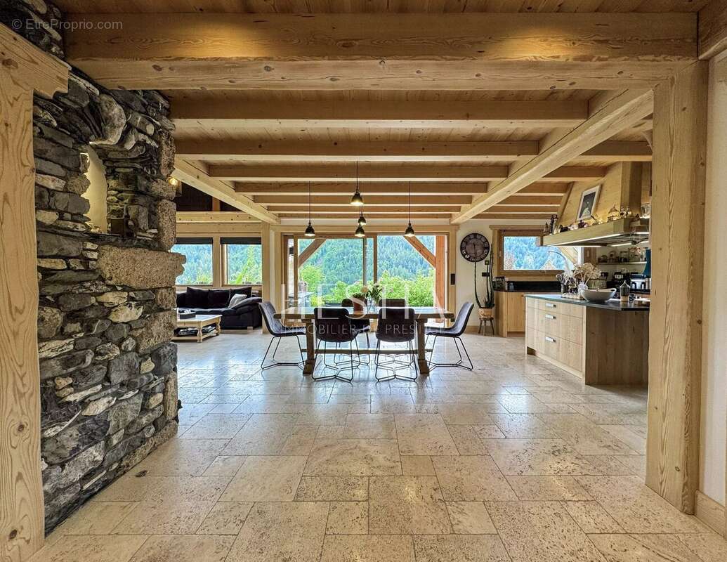 Maison à SAINT-NICOLAS-LA-CHAPELLE