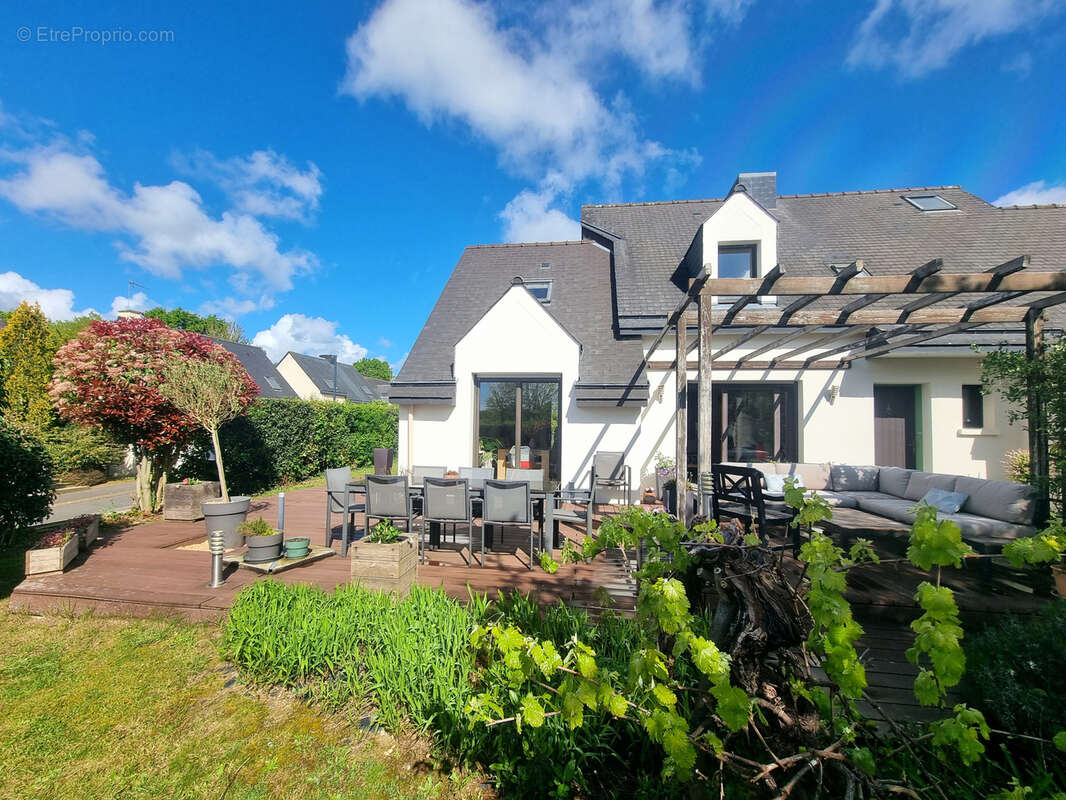 Maison à SAINT-ERBLON