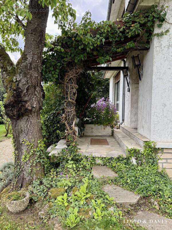 Maison à VAUCRESSON