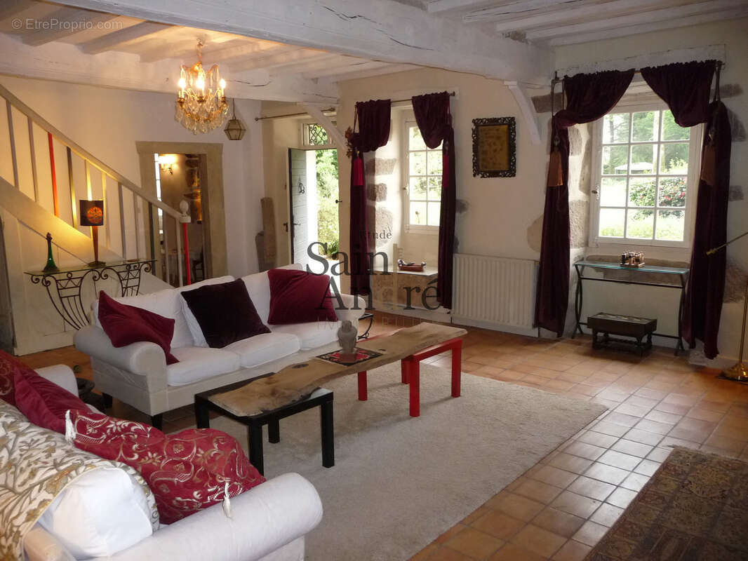 Maison à ROUSSINES