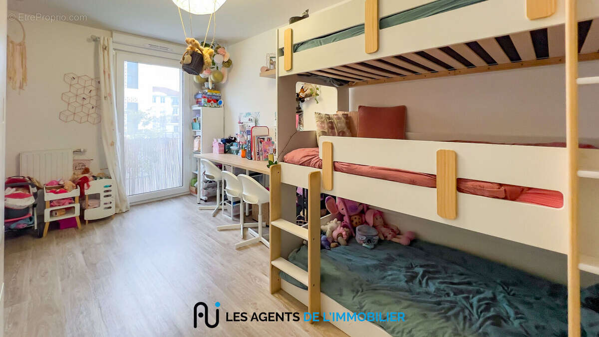 Appartement à NANTERRE