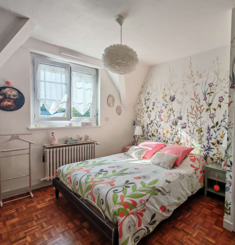 Maison à SAINT-GEREON