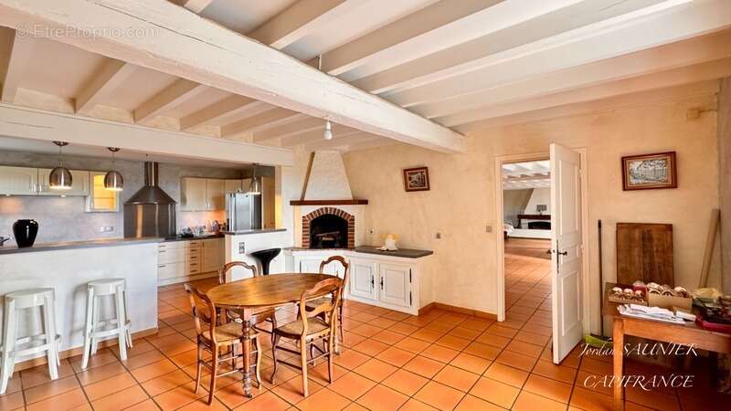 Dpt Tarn (81), à vendre Puylaurens maison P7 de 320 m² - Terrain de 3000 m² - photo 13