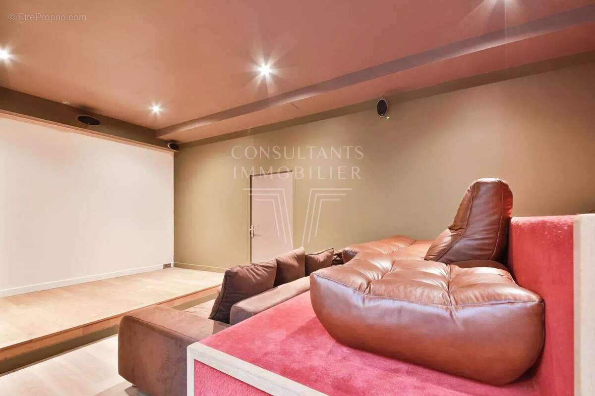 Maison à ISSY-LES-MOULINEAUX