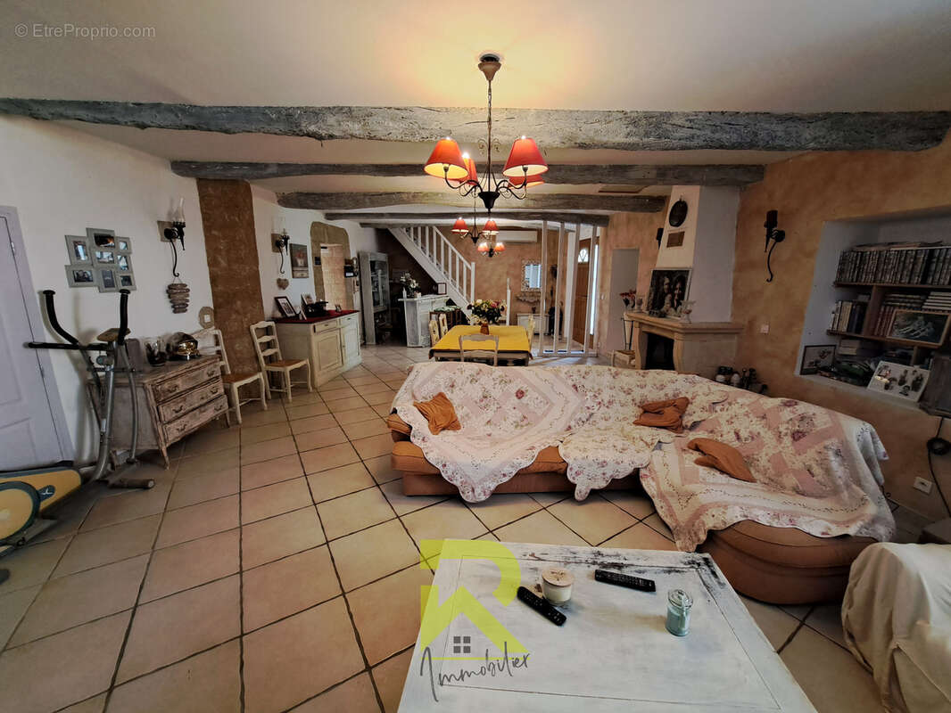 Maison à CRUZY