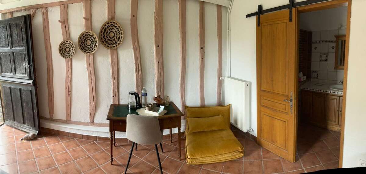 Maison à GREEZ-SUR-ROC