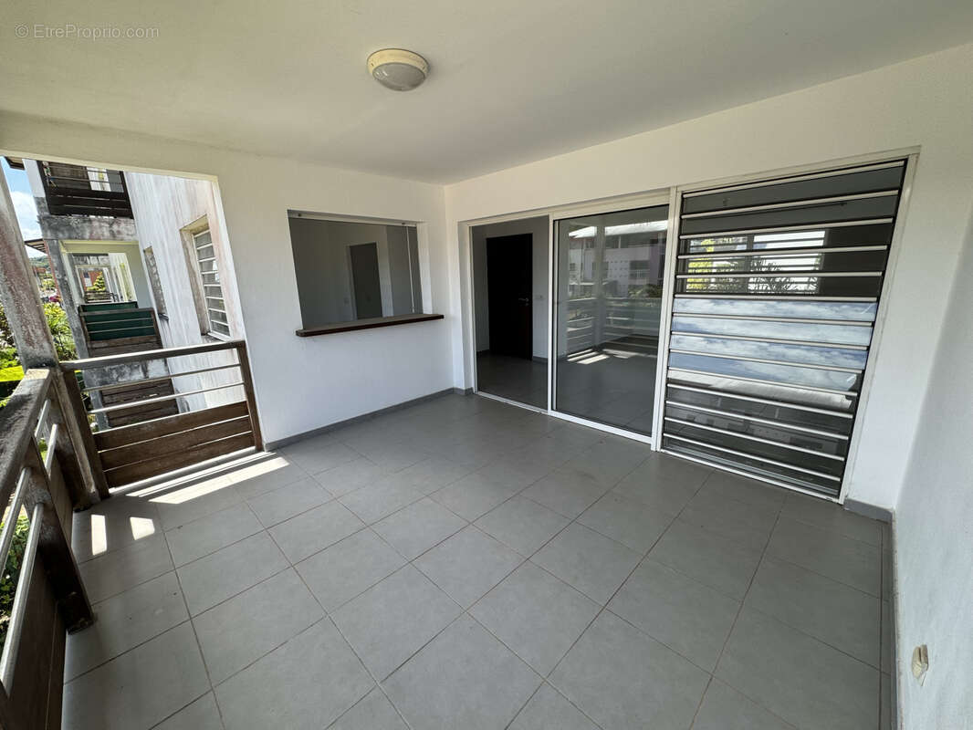 Appartement type T2 secteur Montabo - photo 8
