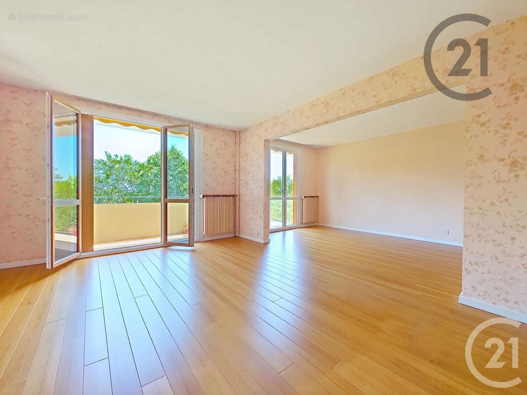 Appartement 99 m² à Troyes  - photo 4