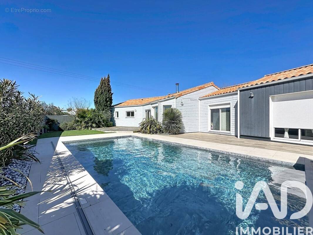 Photo 1 - Maison à SAINT-AGNANT