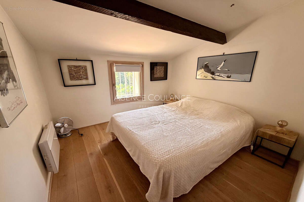 Maison 276 m² à Bandol  - photo 9
