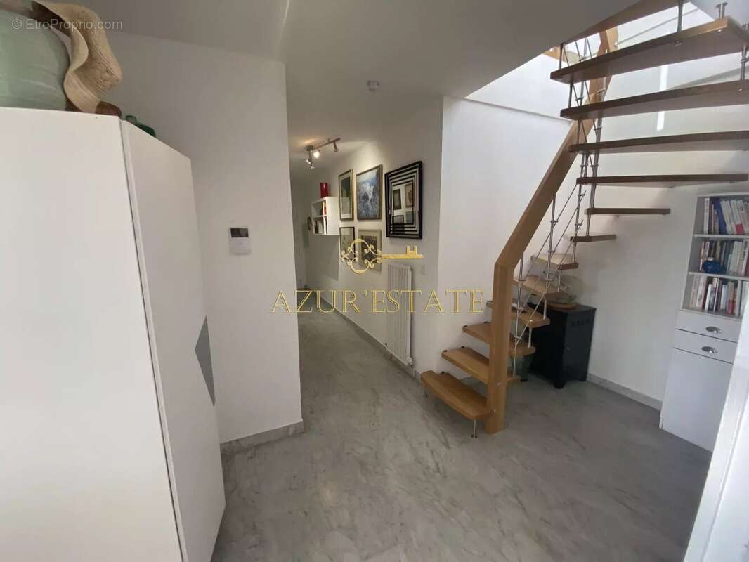 Appartement à ROQUEBRUNE-CAP-MARTIN