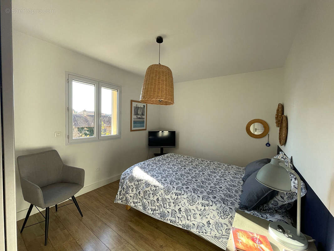 Maison à L&#039;ISLE-SUR-LA-SORGUE