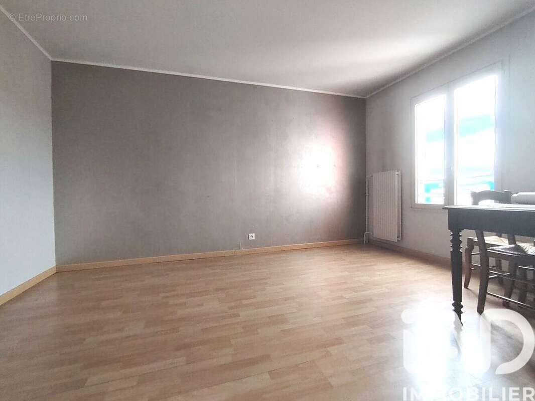 Photo 3 - Appartement à LES ULIS