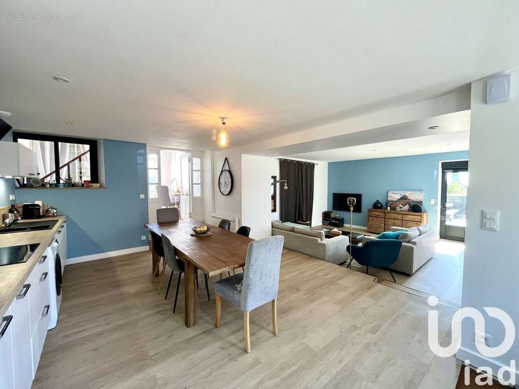 Maison 115 m² à Vains  - photo 6