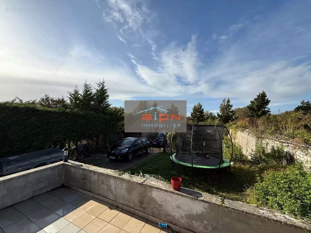 Maison à TOURVILLE-LA-RIVIERE