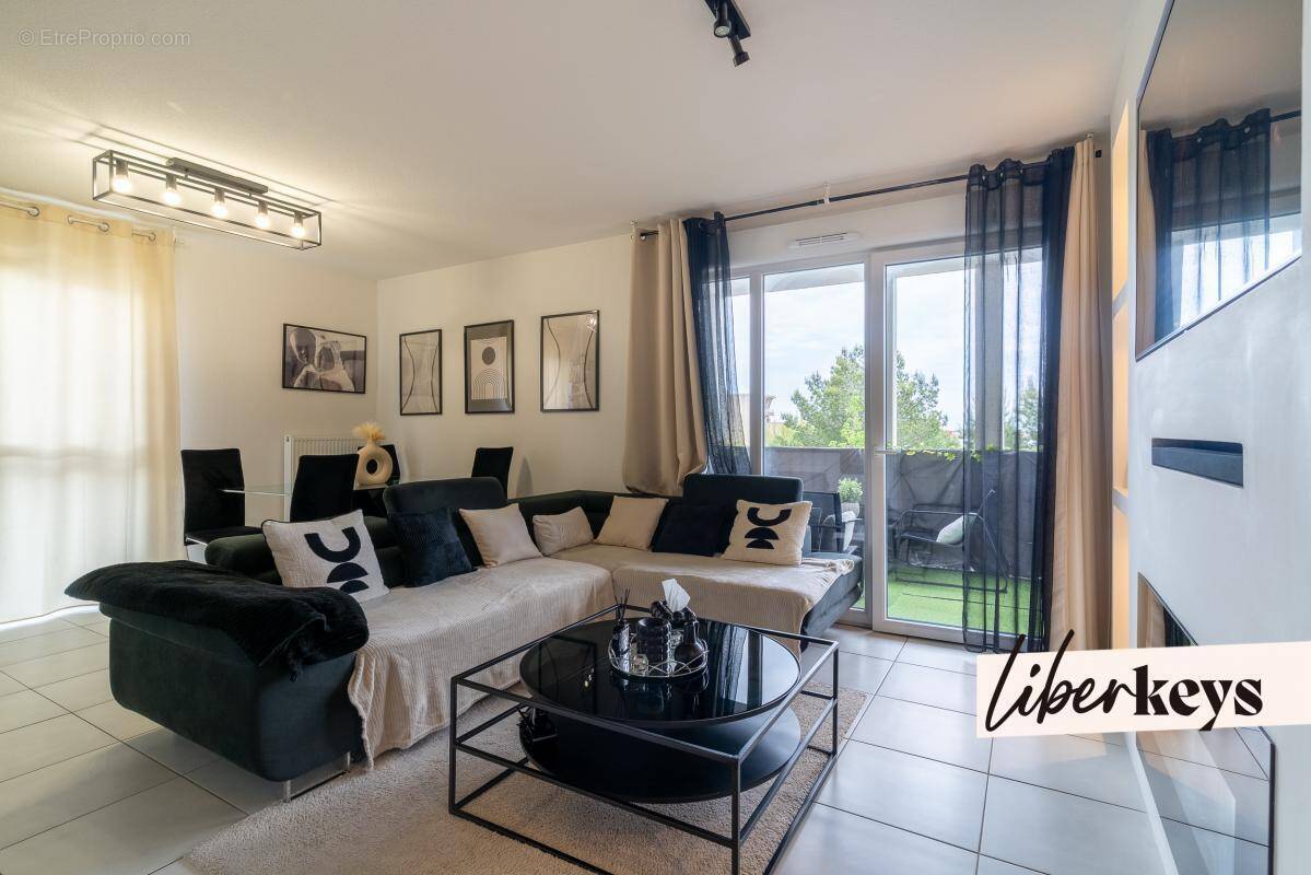 Appartement à PORT-DE-BOUC