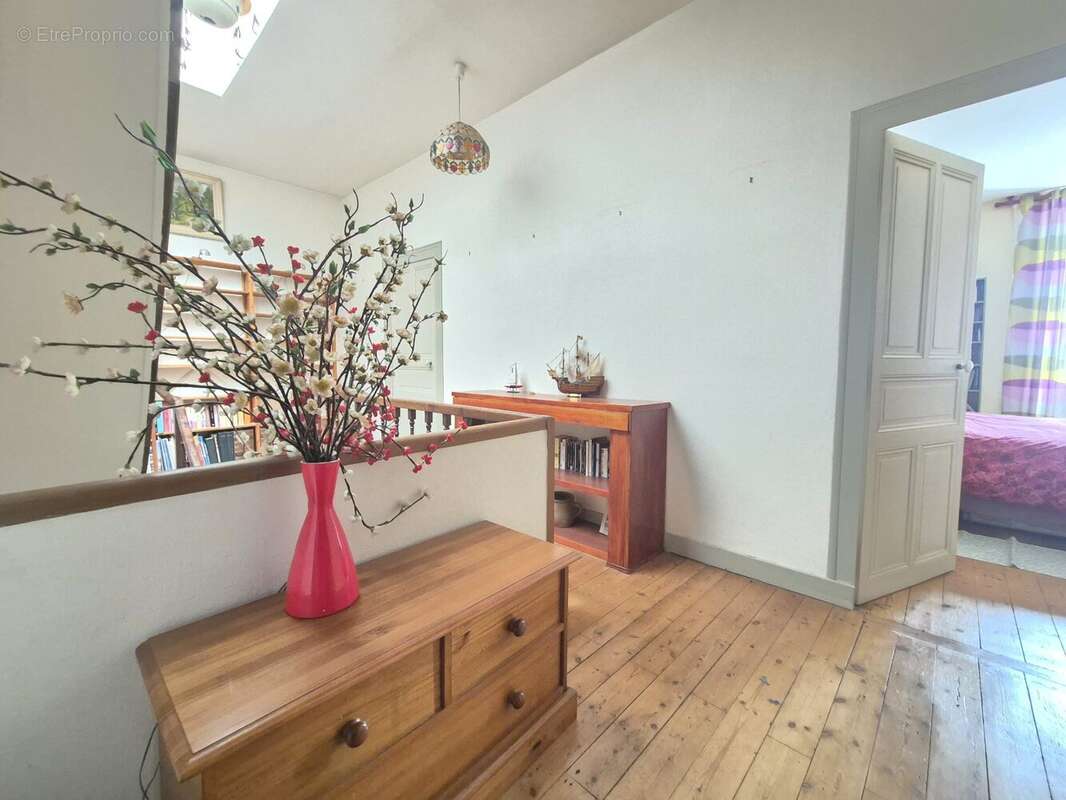 Maison 246 m² à Cande  - photo 8