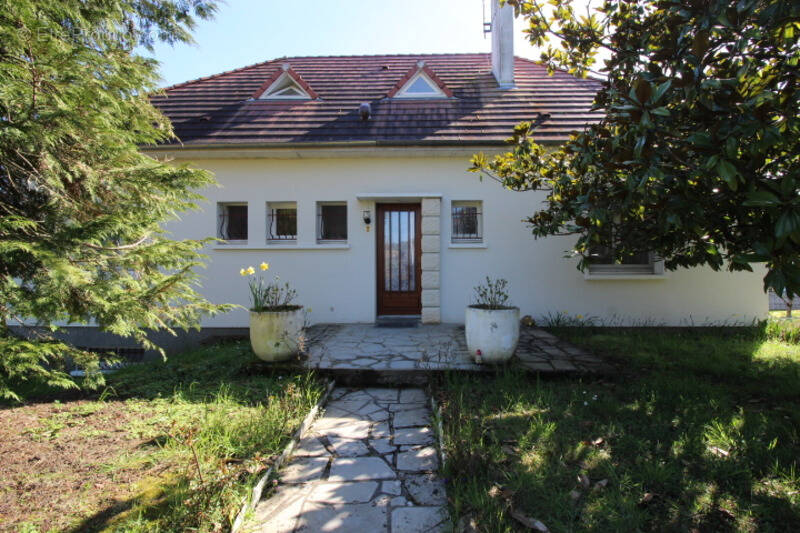 Maison à CHATELLERAULT