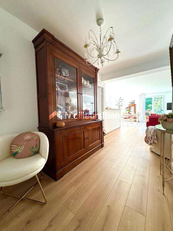 Appartement à LIVRY-GARGAN