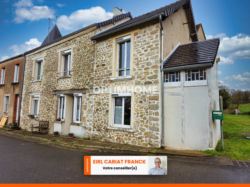 Maison à VAREILLES