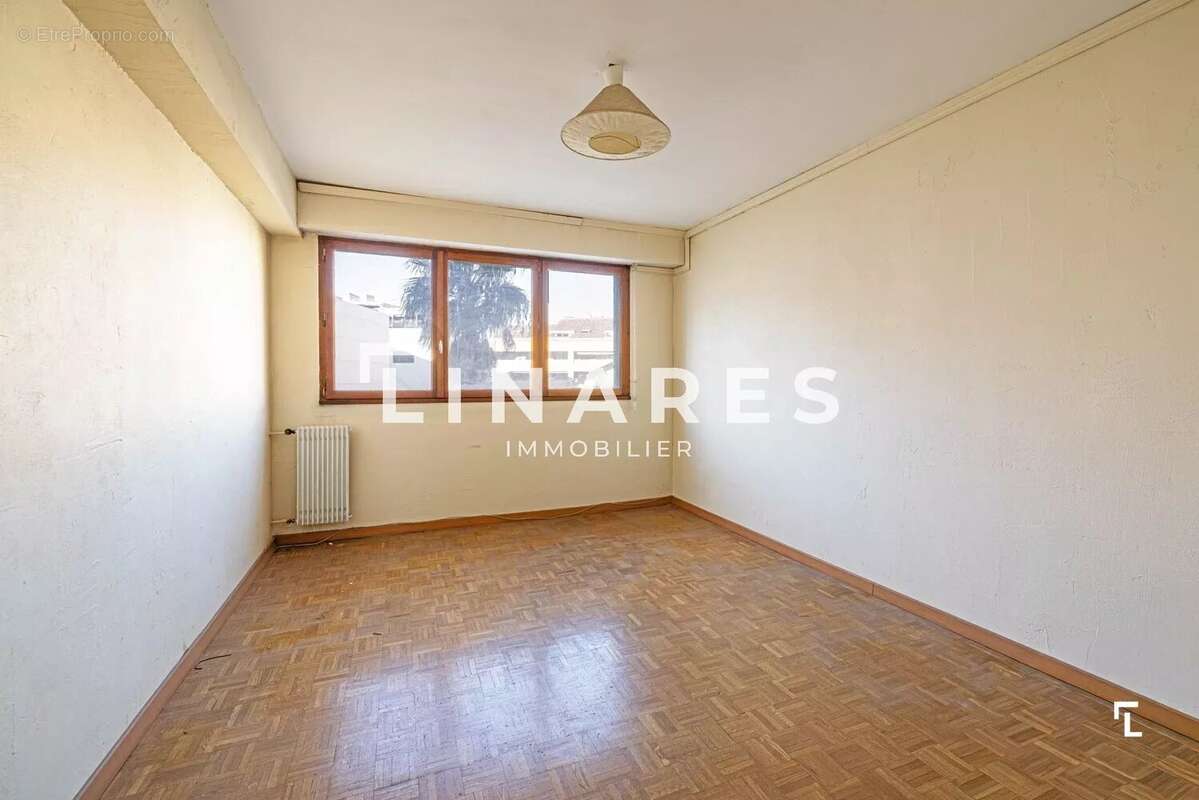 PRADO SUD - Appartement T3/4 de 83m² - Terrasse -13008 Rond Point Prado - photo 4