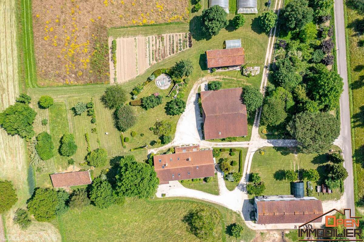 Maison à SAINT-SYLVESTRE-SUR-LOT