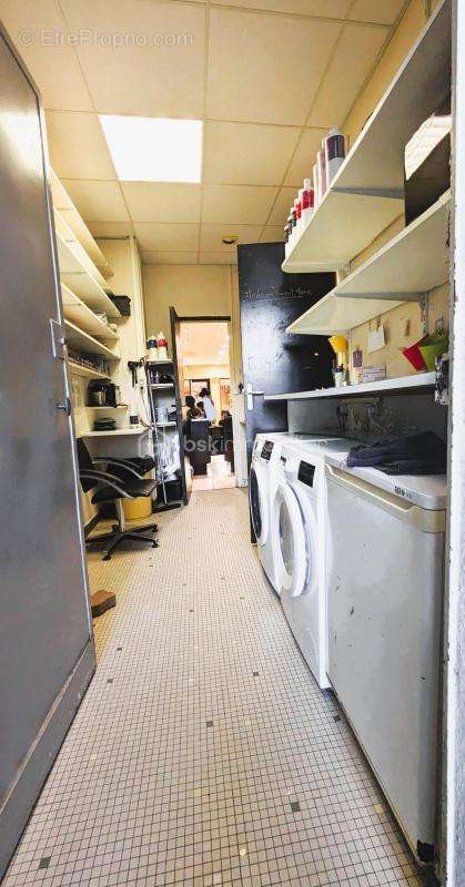 Commerce à LES PONTS-DE-CE