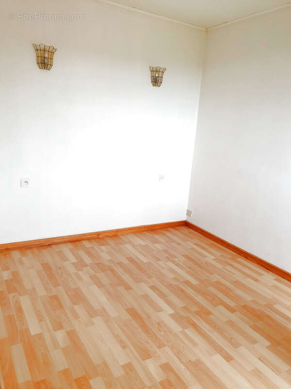 A vendre villa 5 chambres hangar 150m2 - photo 9