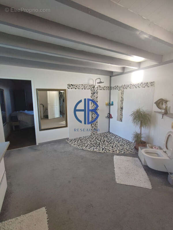 Maison à CASTELCULIER