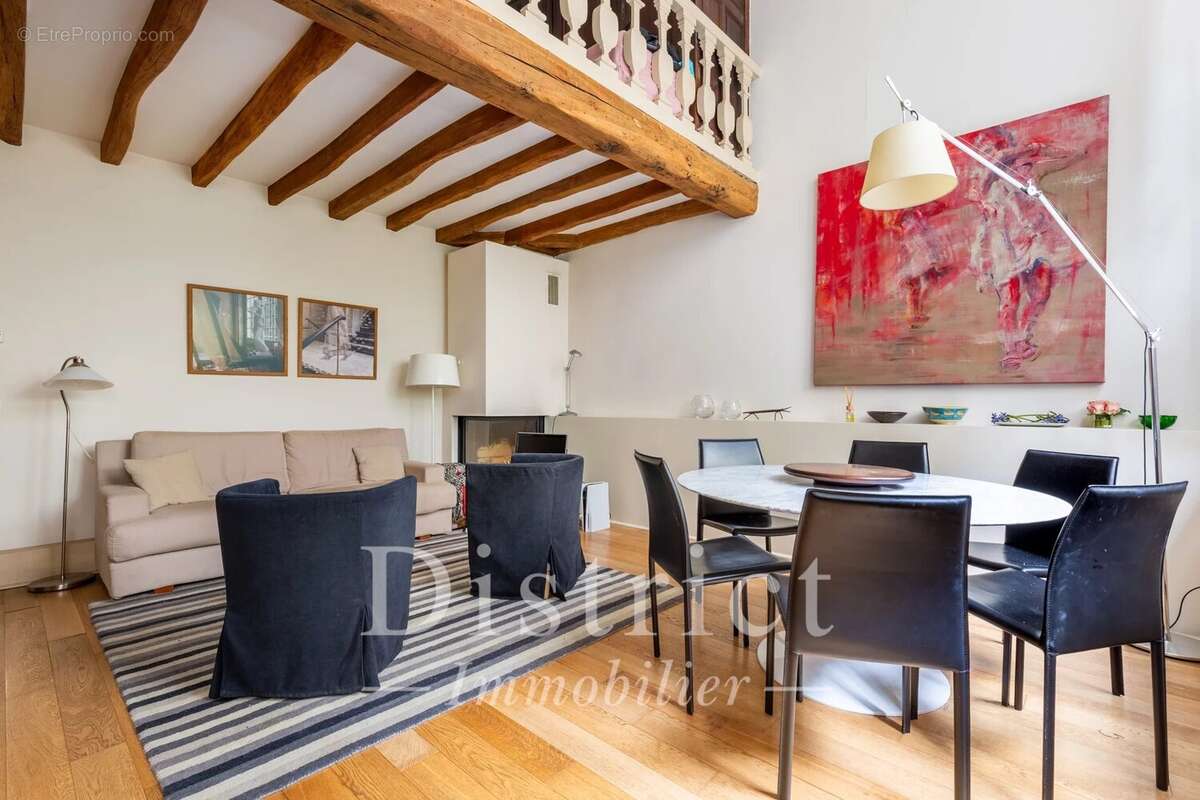 Appartement à PARIS-4E