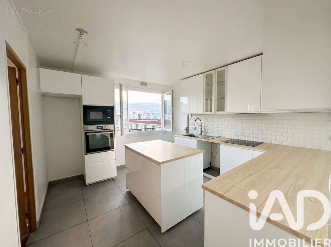 Photo 5 - Appartement à COURBEVOIE