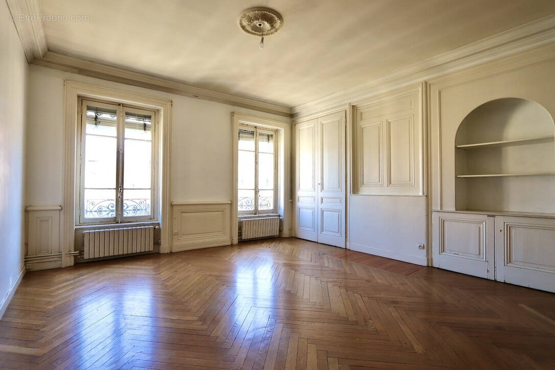 Appartement à LYON-6E