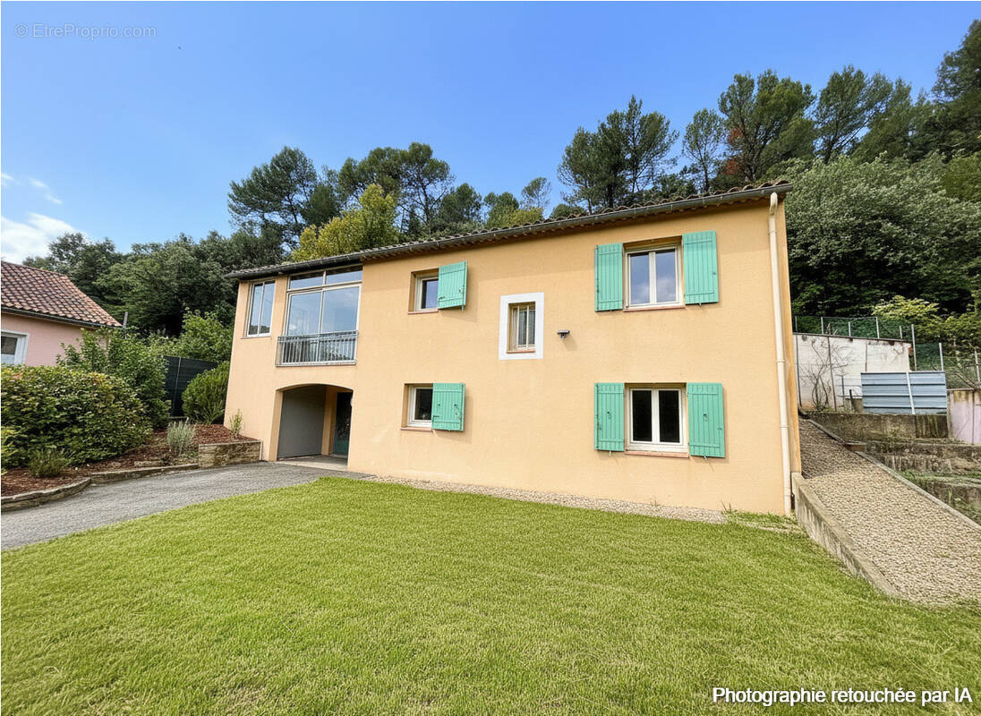 Maison à VAISON-LA-ROMAINE