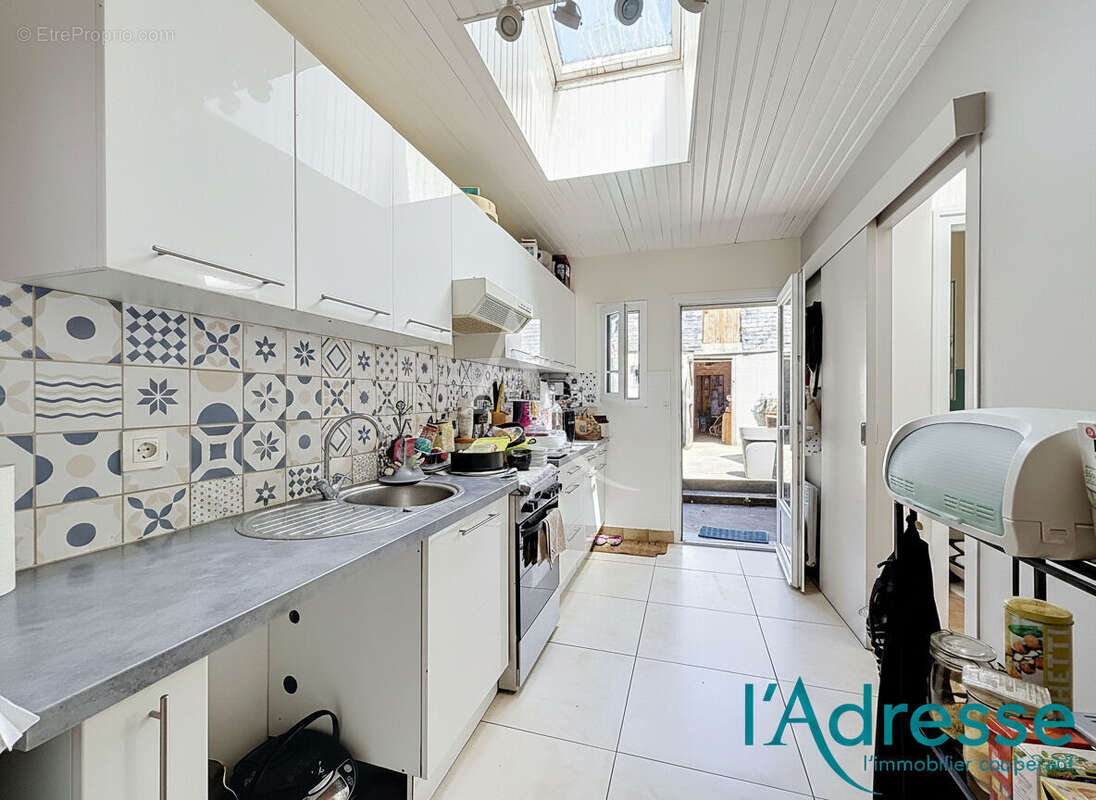Maison de ville à vendre Ernée centre-ville 76 m², terrasse - photo 4