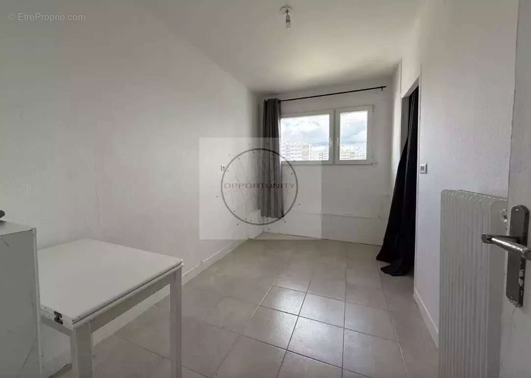 Appartement à FONTENAY-SOUS-BOIS