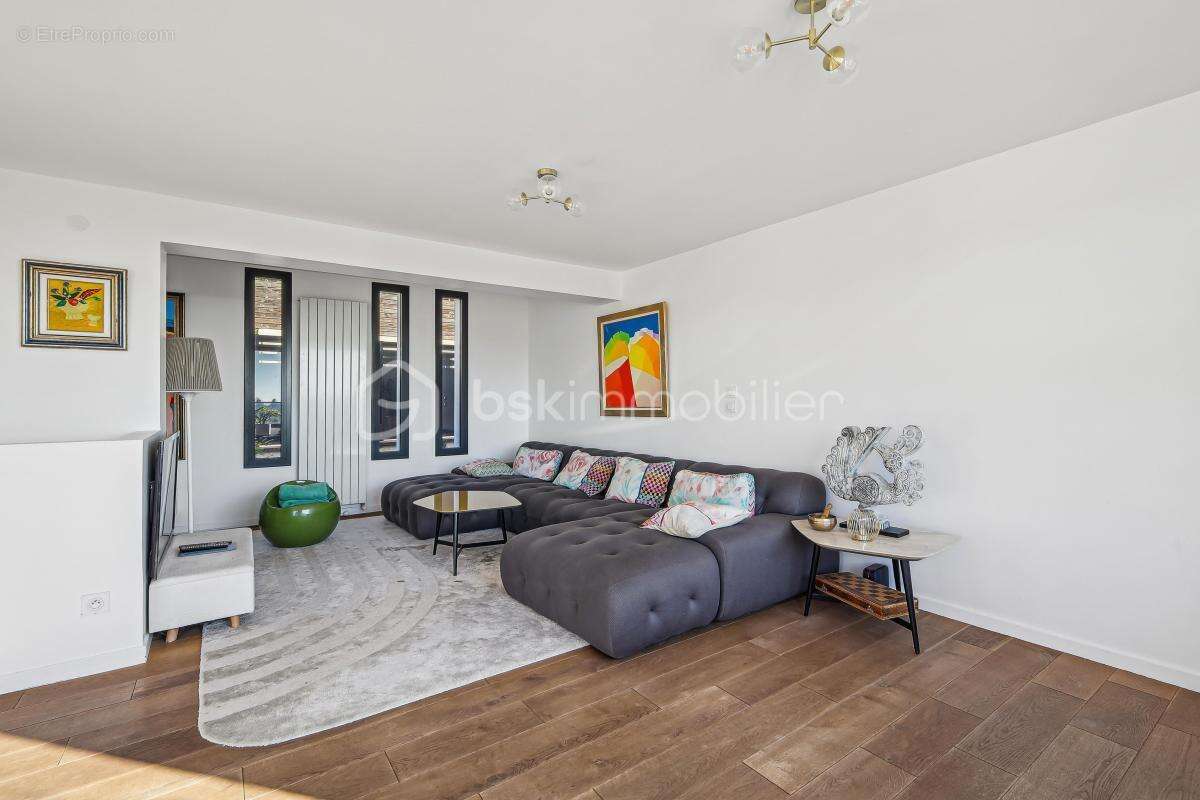 Maison à LE PLESSIS-ROBINSON