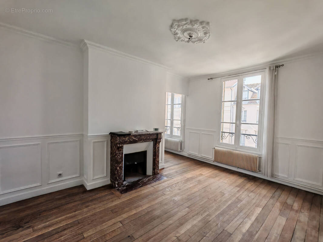 Appartement à VERSAILLES