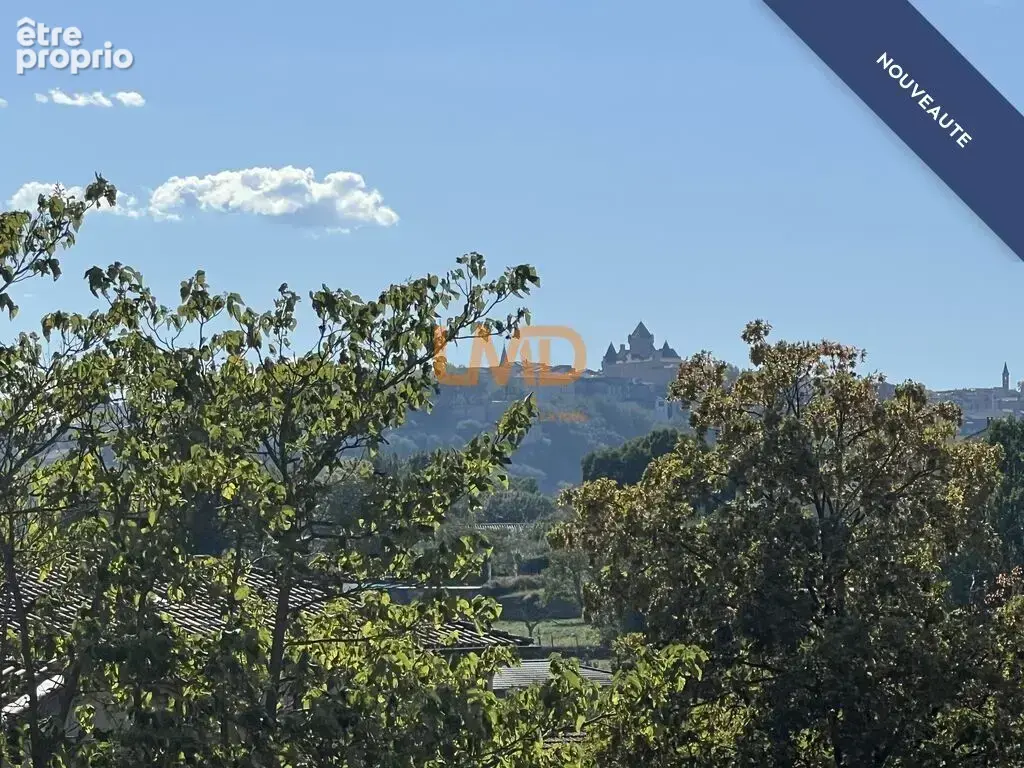 Maison de village en pierre – Fort potentiel – Centre village - photo 12