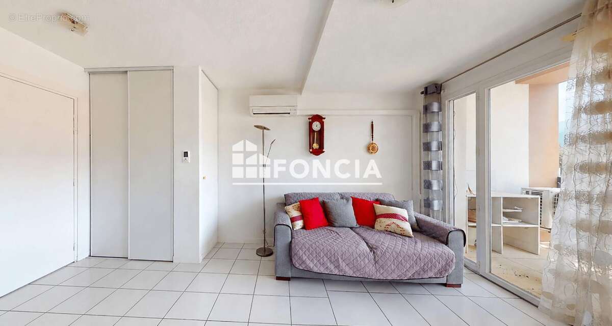 T2 avec terrasse - garage et cellier privatif - photo 8