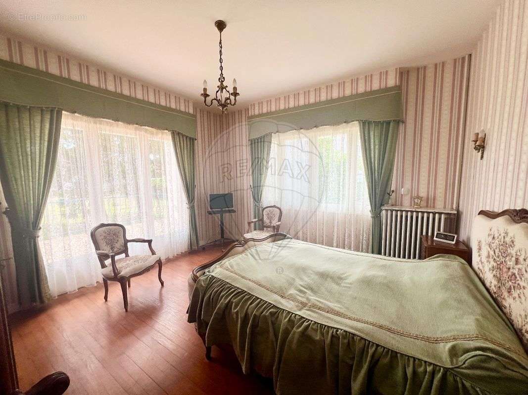 Maison à MESCHERS-SUR-GIRONDE