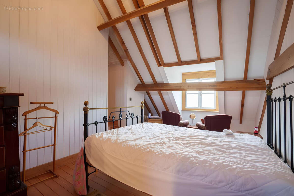 Belle propriété sur une colline isolée - photo 31