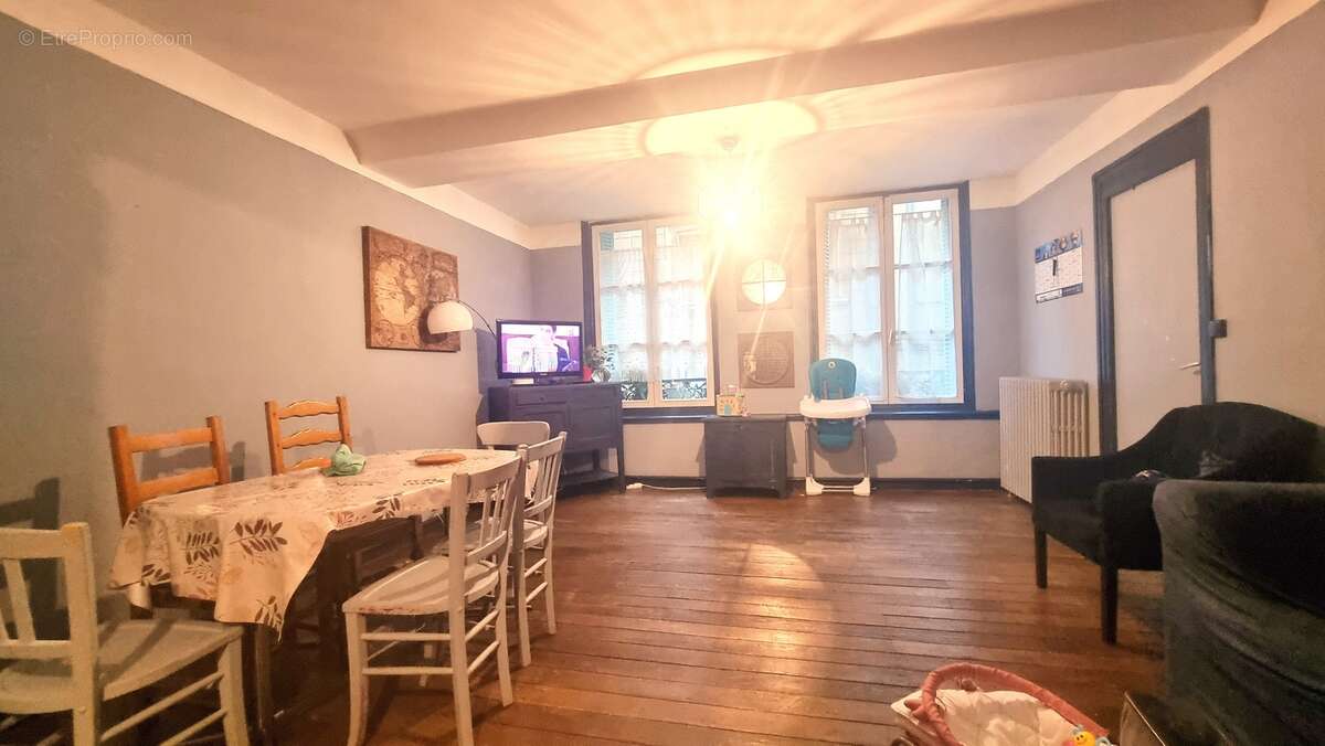 Appartement 420 m² à Sedan  - photo 16