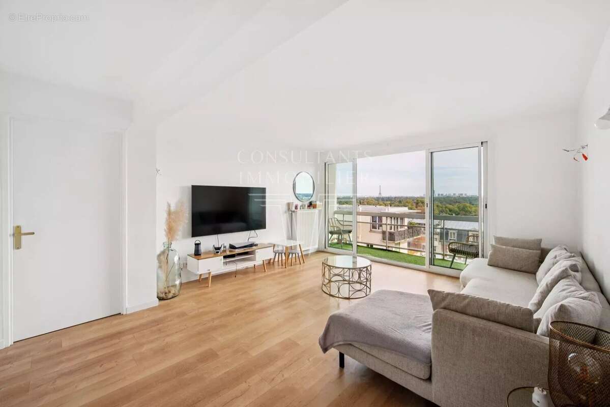 Appartement à SURESNES