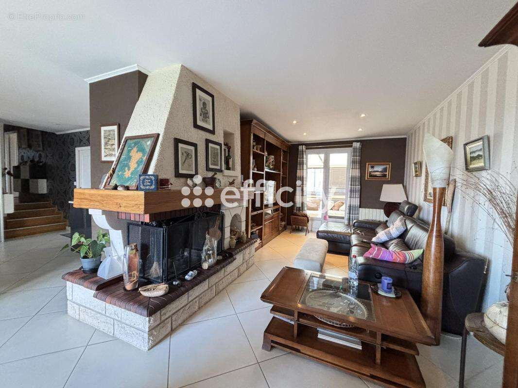 Maison à NIEUL-SUR-MER