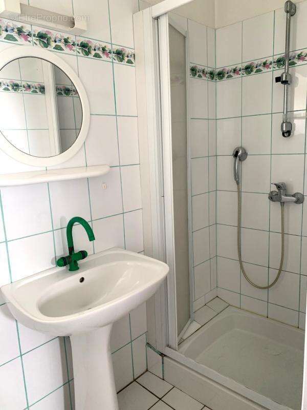 Maison à SAINT-MACAIRE-EN-MAUGES